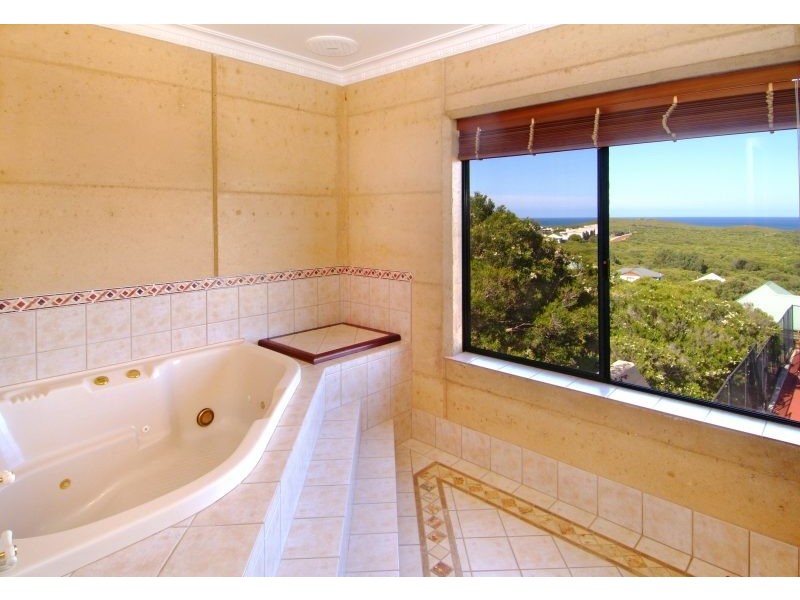 49 Baudin Drive, Gnarabup WA 6285