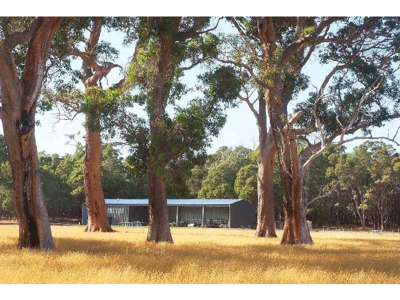 1 Barrett Road, Rosa Brook WA 6285