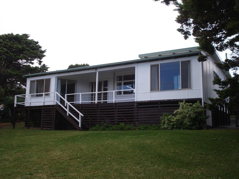 4 Wooredah Avenue, Margaret River WA 6285