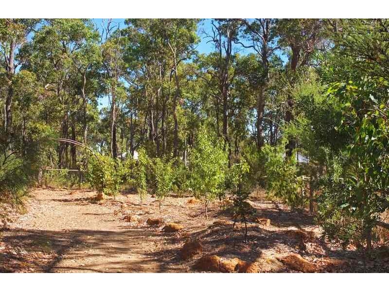 11 Bird Wood Lane, Cowaramup WA 6284