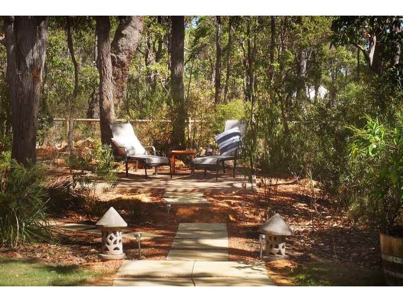 11 Bird Wood Lane, Cowaramup WA 6284