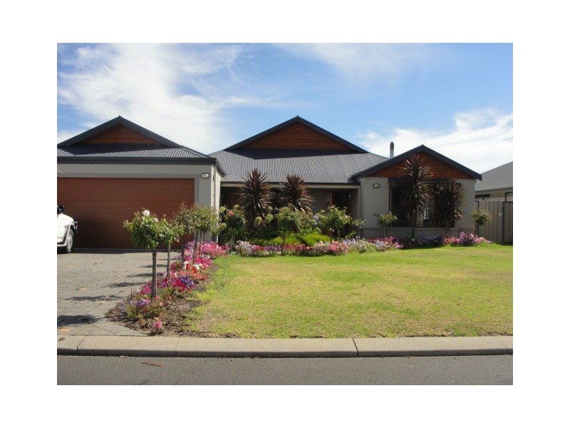 4 Lions Drive, Cowaramup WA 6284