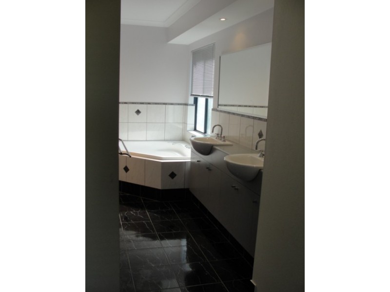 4 Lions Drive, Cowaramup WA 6284