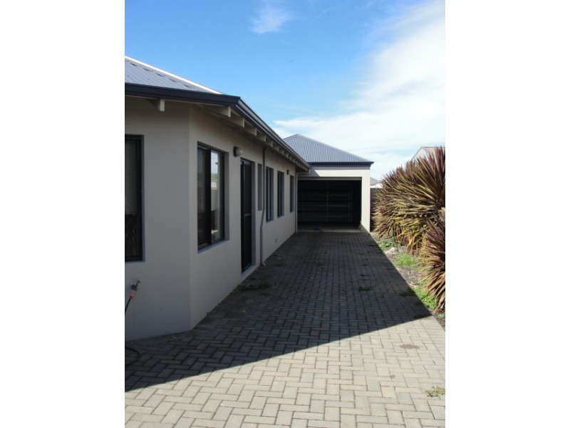 4 Lions Drive, Cowaramup WA 6284