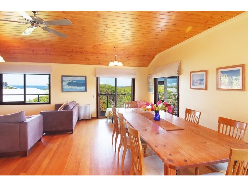 8 Marmaduke Point Drive, Gnarabup WA 6285