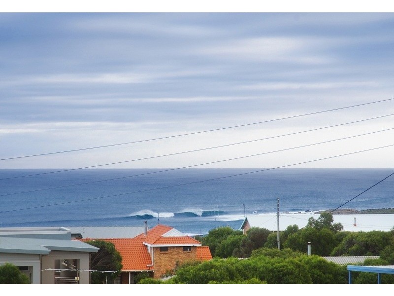 8 Earl Place, Gracetown WA 6284