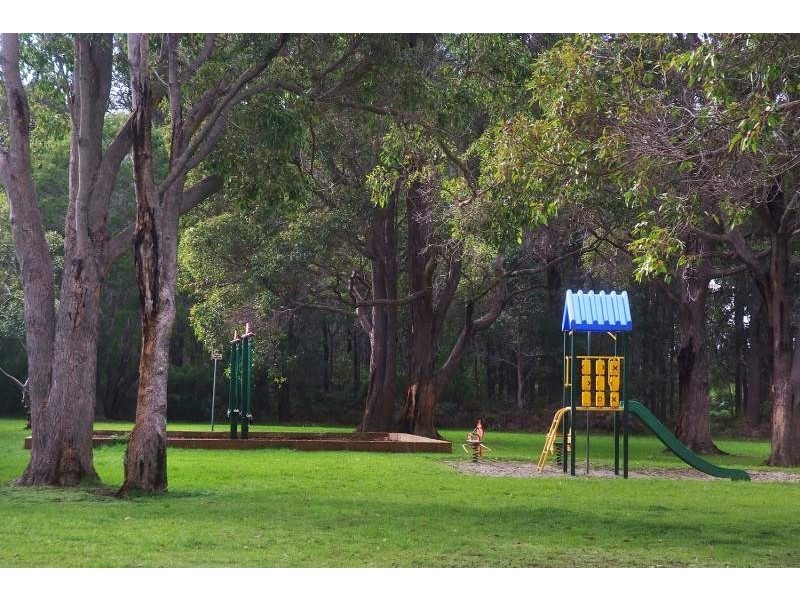 21 Chardonnay Avenue, Margaret River WA 6285