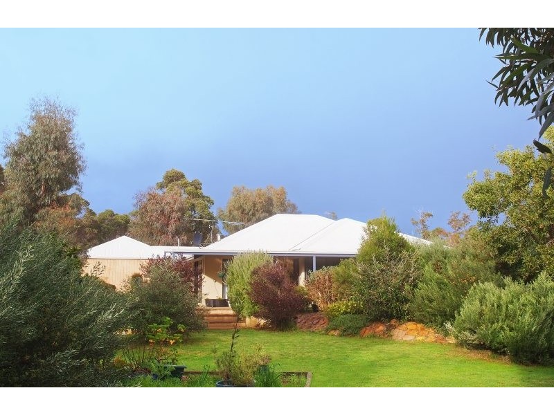21 Chardonnay Avenue, Margaret River WA 6285