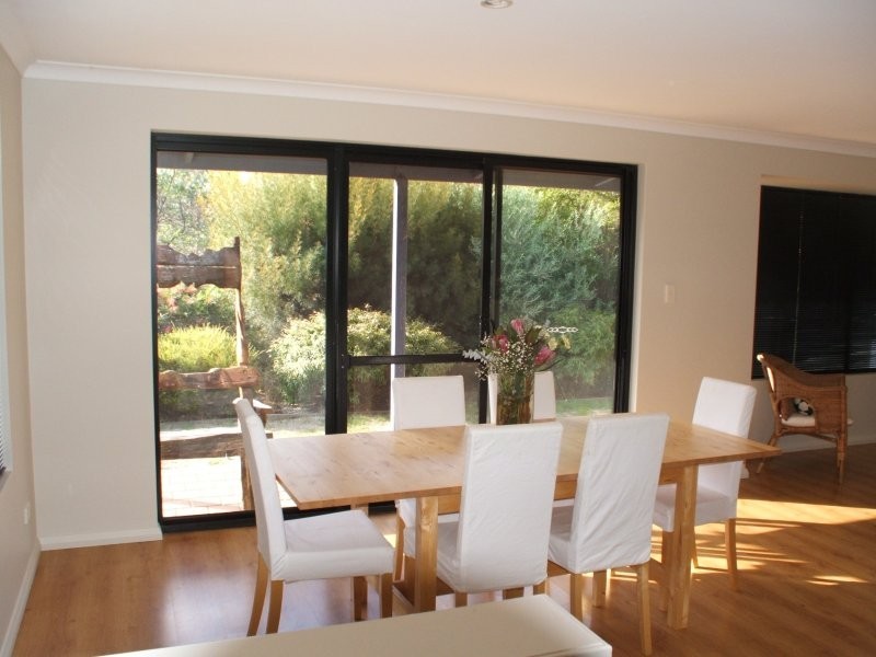 21 Chardonnay Avenue, Margaret River WA 6285