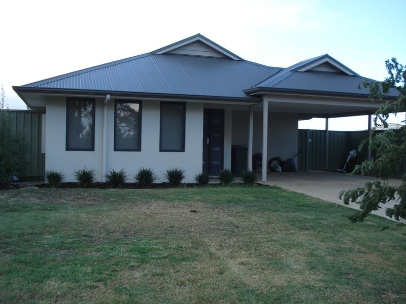 11 Westringia Loop, Margaret River WA 6285