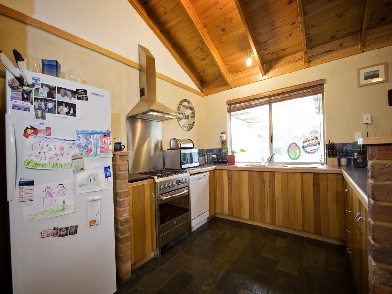 24 Samworth Street, Margaret River WA 6285