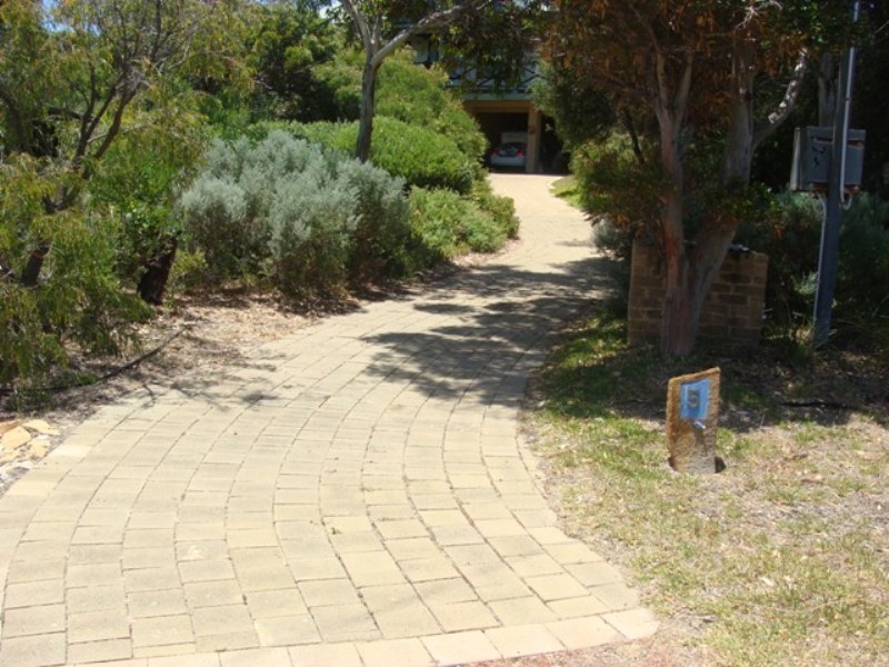 5 Lakeview Crescent, Prevelly WA 6285