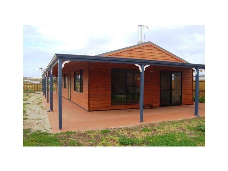 24 Charles Hine Avenue, Margaret River WA 6285