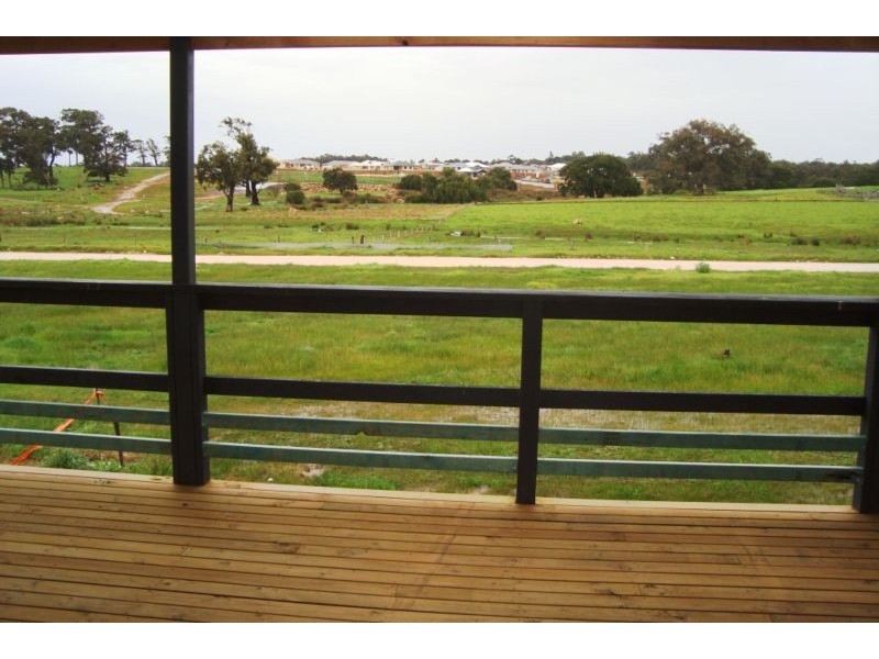 12 Charles Hine Avenue, Margaret River WA 6285