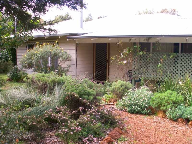 5 Bovell Avenue, Margaret River WA 6285