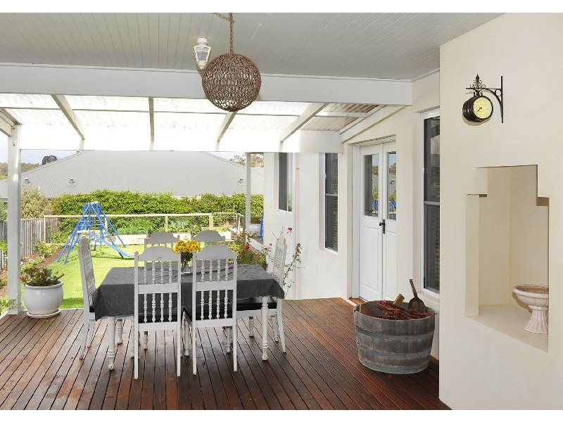 24 Ironbark Avenue, Margaret River WA 6285