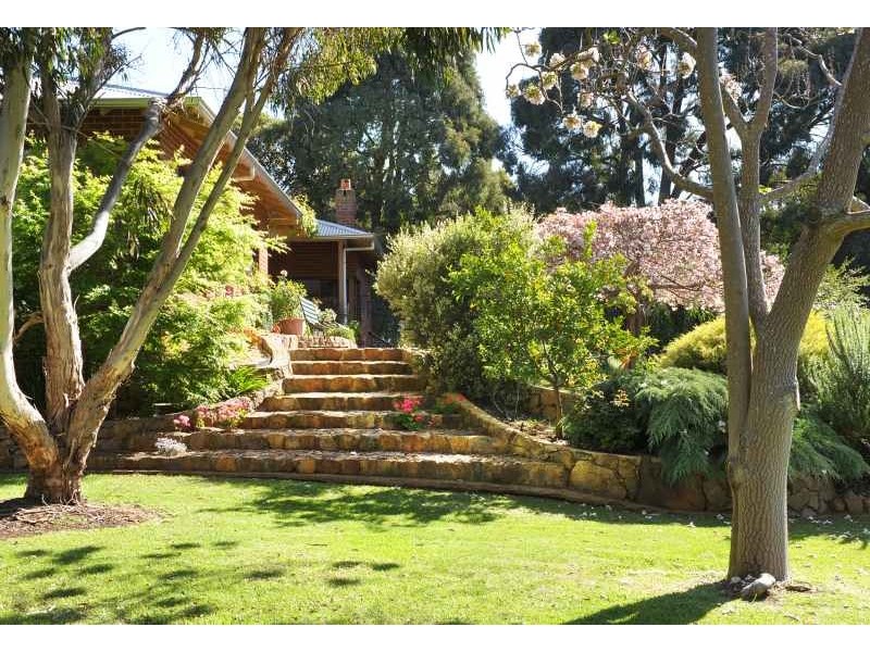 8 Illawarra Avenue, Margaret River WA 6285