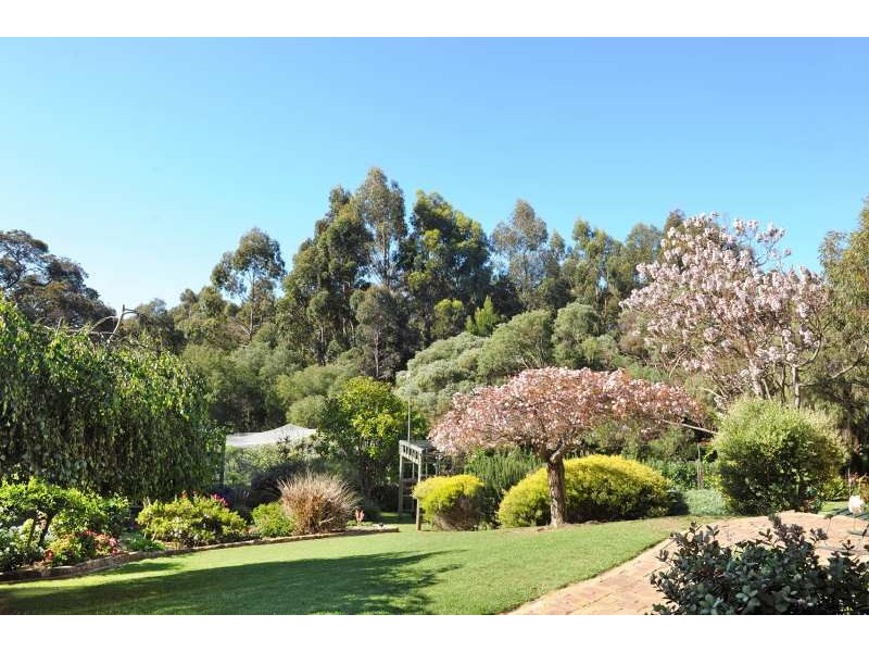 8 Illawarra Avenue, Margaret River WA 6285