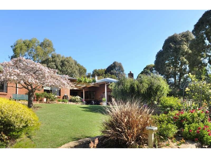 8 Illawarra Avenue, Margaret River WA 6285