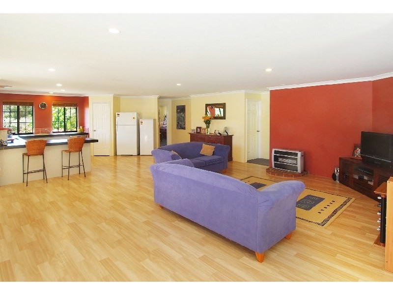 11 Melaleuca Boulevard, Margaret River WA 6285