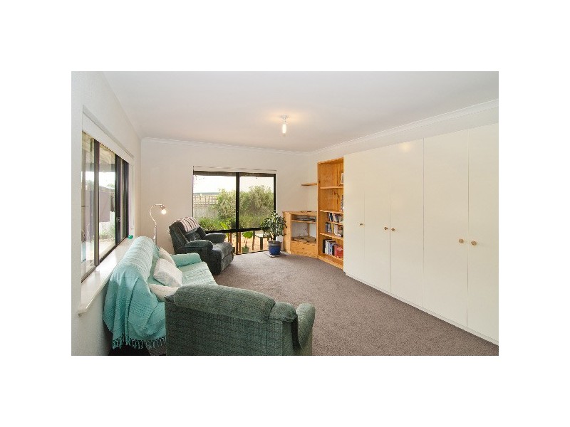 22 Marmaduke Point Drive, Gnarabup WA 6285