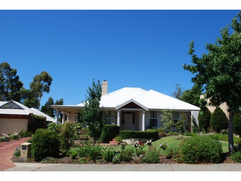 4 East Willmott Avenue, Margaret River WA 6285