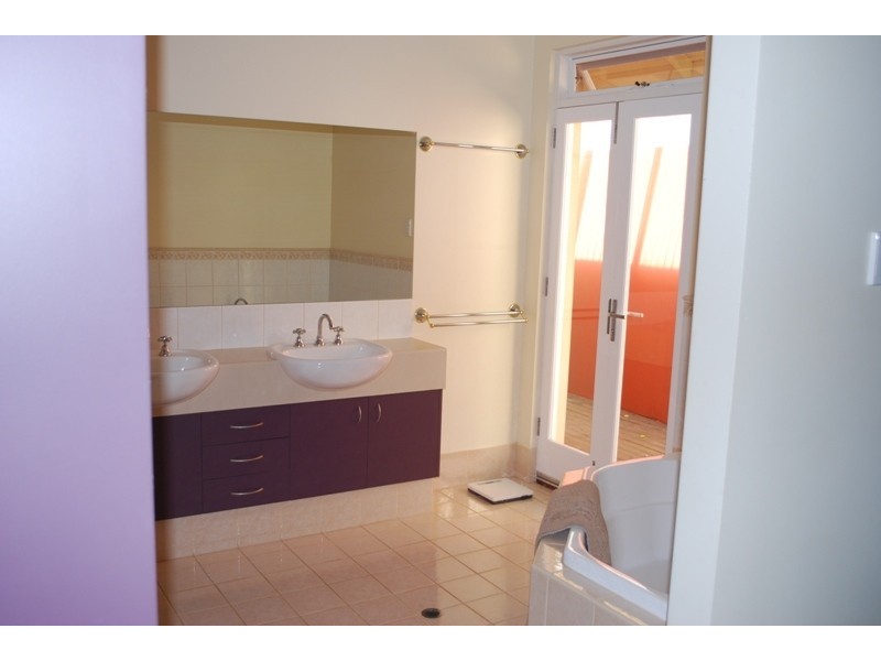 4 East Willmott Avenue, Margaret River WA 6285