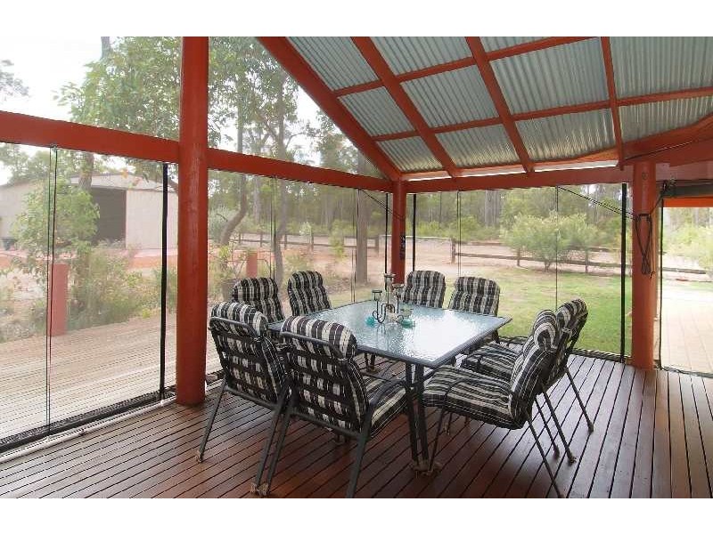 19 Honeytree Grove, Cowaramup WA 6284