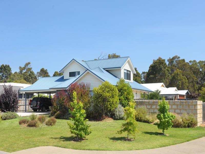 2 Hillside Avenue, Margaret River WA 6285