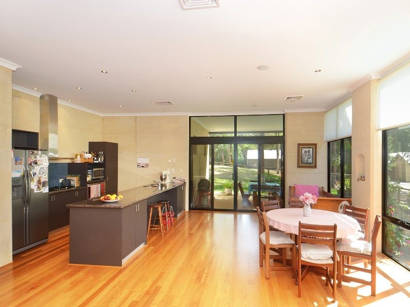 13 Stewart Street, Margaret River WA 6285