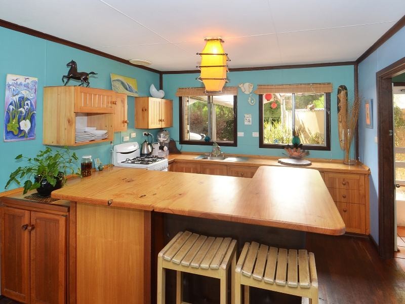 10 Earl Place, Gracetown WA 6284