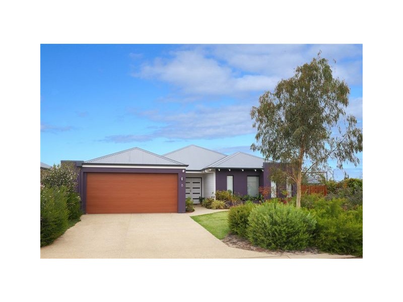 8 O’Learia Crescent, Margaret River WA 6285