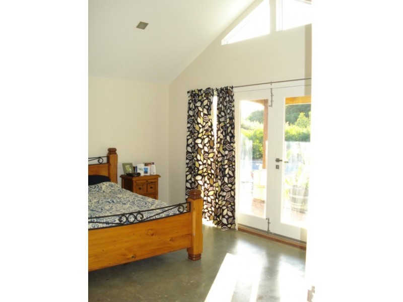 18 Honeyeater Loop, Margaret River WA 6285