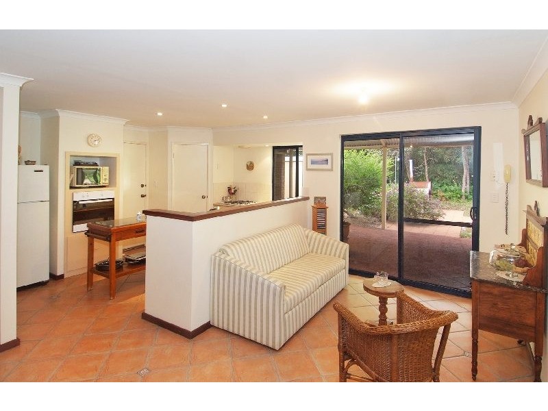 11 Old Kilcarnup Road, Margaret River WA 6285