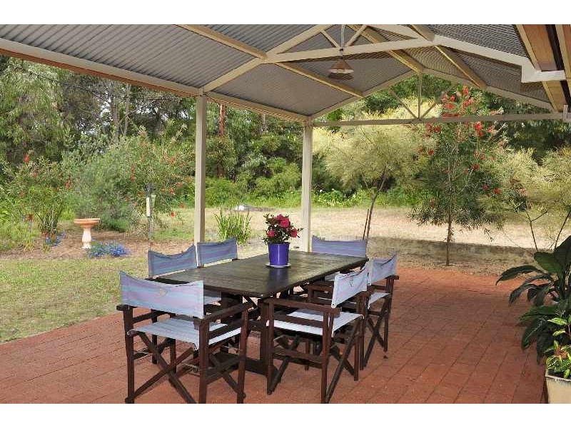 11 Old Kilcarnup Road, Margaret River WA 6285