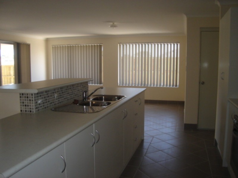 8 Honeyeater Loop, Margaret River WA 6285