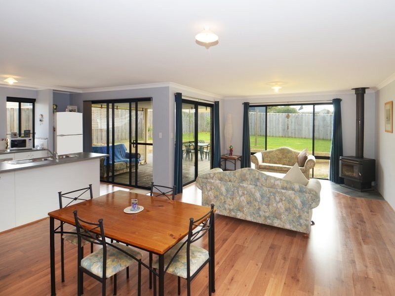 19 Charles Hine Avenue, Margaret River WA 6285