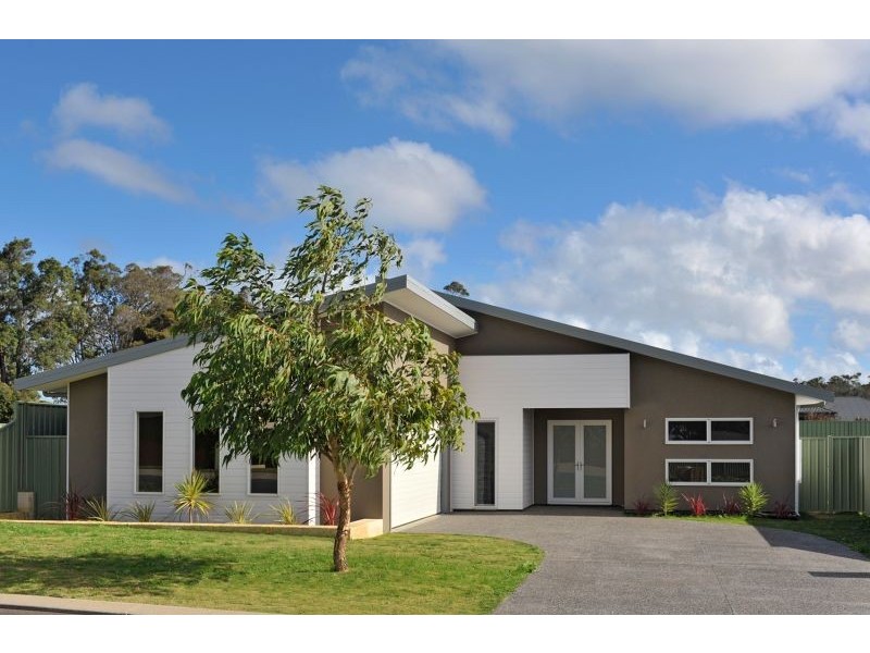 7 Sandalwood Drive, Margaret River WA 6285