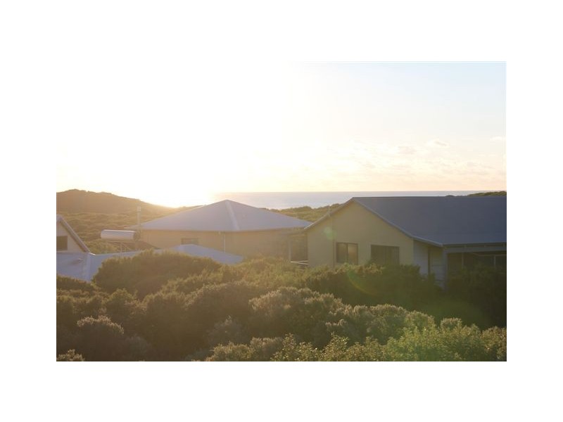 14 Marmaduke Point Drive, Gnarabup WA 6285