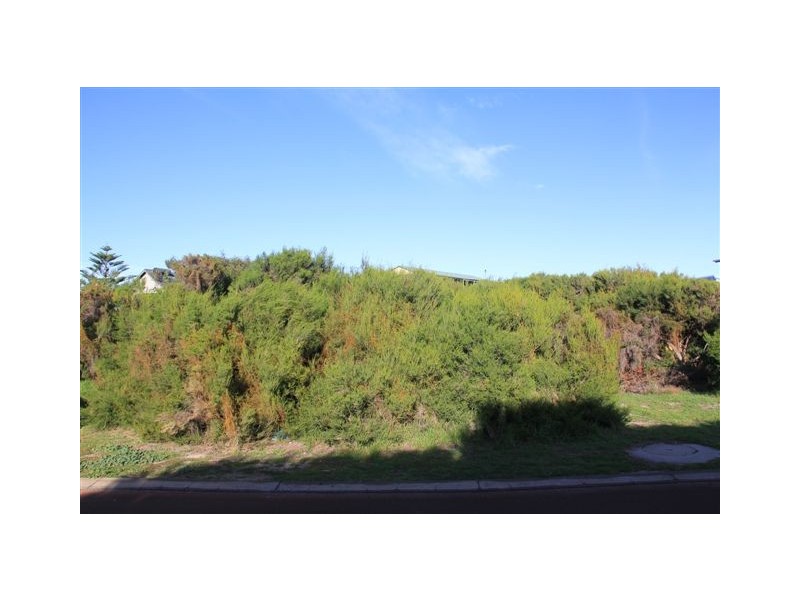 14 Marmaduke Point Drive, Gnarabup WA 6285