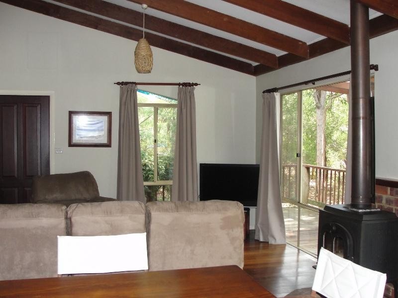 27 Willmott Ave, Margaret River WA 6285