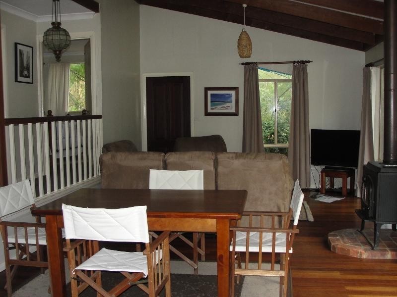 27 Willmott Ave, Margaret River WA 6285