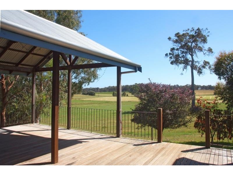 16 Peake Street, Cowaramup WA 6284