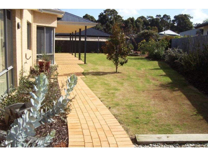 11 Farmhouse Place, Margaret River WA 6285