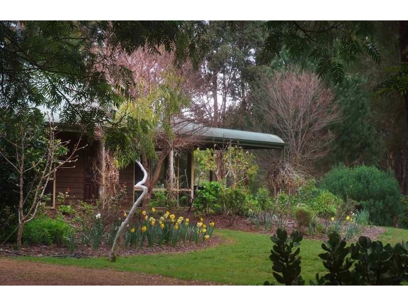 33 Mansfield Avenue, Margaret River WA 6285