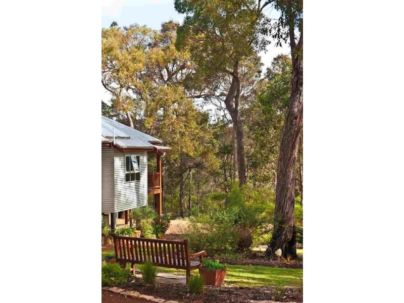 80 Coppin Grove, Margaret River WA 6285