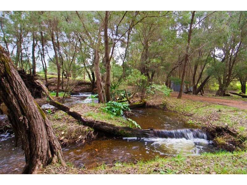 80 Coppin Grove, Margaret River WA 6285