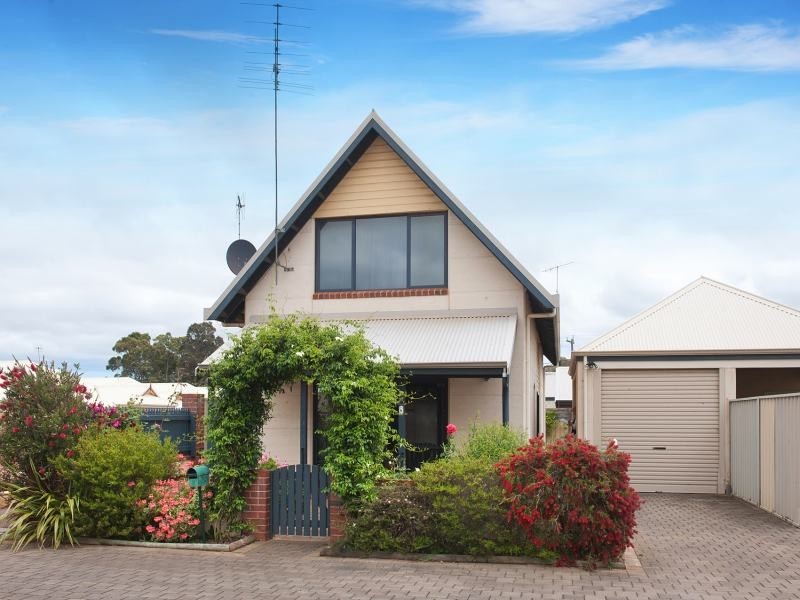 6/5 Station Road, Margaret River WA 6285