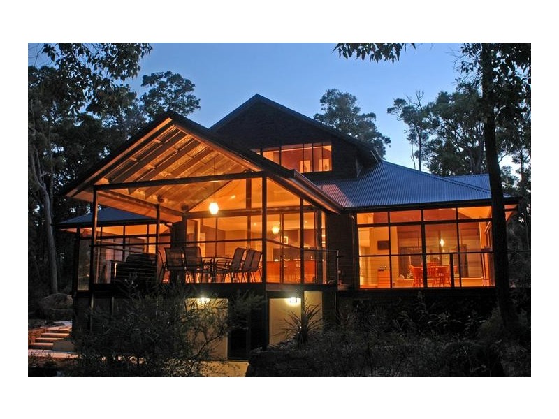 27 The Boulevard, Margaret River WA 6285