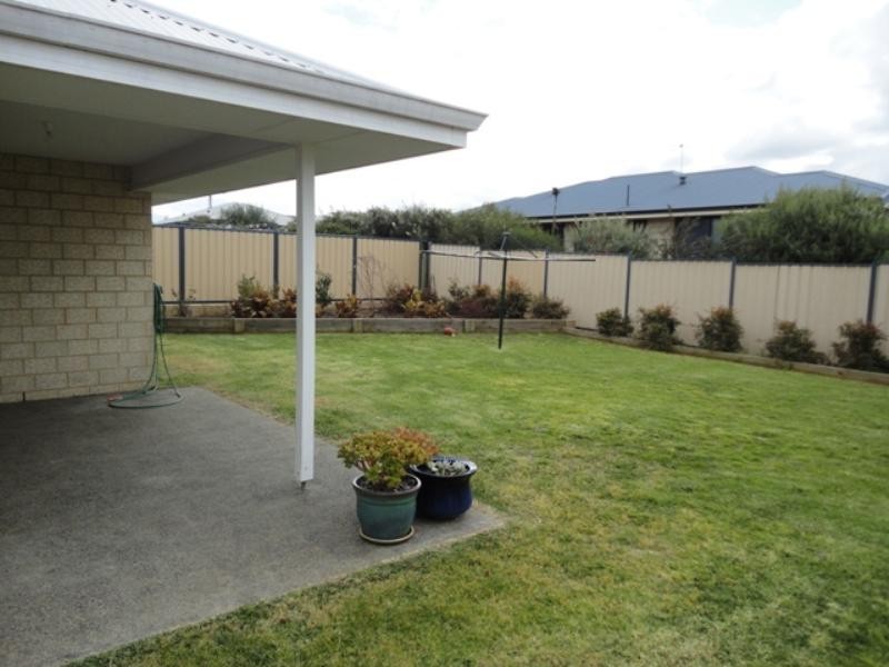 11 Dibbler Street, Margaret River WA 6285